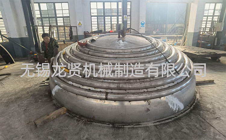 無錫封頭盤管找哪家？龍賢：把“歪瓜裂棗”卷出局，質(zhì)量硬到?jīng)]對手！?